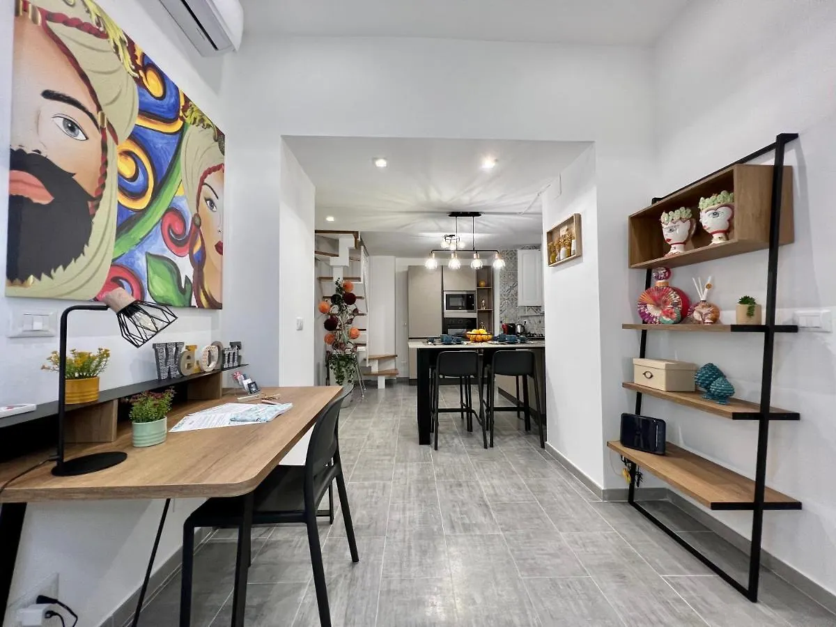 Cortile Marconi Apartment Palermo İtalya